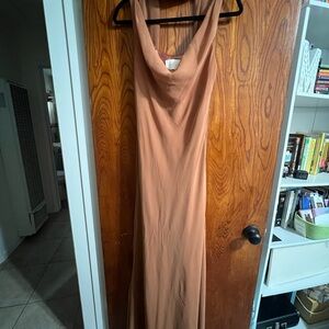 Chic Sleeveless Tan Maxi Dress